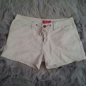 Union bay khaki shorts 🌸